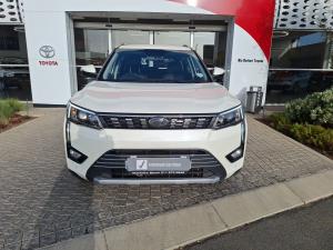 Mahindra XUV300 1.2T W8 - Image 4