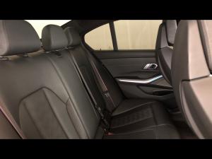 BMW M3 M3 competition M xDrive - Image 12