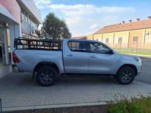 Toyota Hilux 2.8GD-6 double cab 4x4 Raider auto - Image 3
