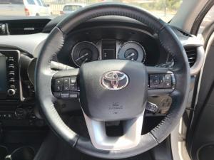 Toyota Hilux 2.8GD-6 double cab Raider auto - Image 8