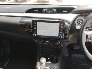 Toyota Hilux 2.8GD-6 double cab Raider auto - Image 15