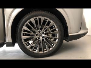 Lexus RX 350 - Image 17