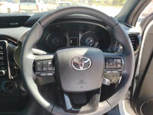 Toyota Hilux 2.8GD-6 Xtra cab Legend manual - Image 8