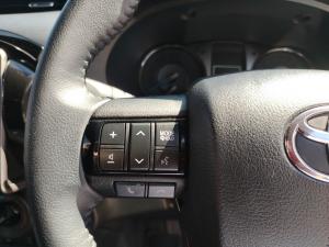 Toyota Hilux 2.8GD-6 Xtra cab Legend manual - Image 9