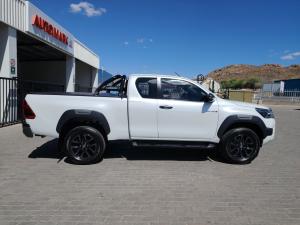 Toyota Hilux 2.8GD-6 Xtra cab Legend manual - Image 3