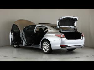 Lexus ES 250 EX - Image 25