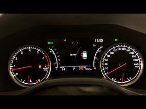 Toyota Land Cruiser 300 3.5T ZX - Image 9