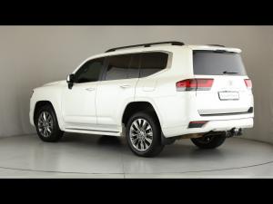 Toyota Land Cruiser 300 3.5T ZX - Image 21