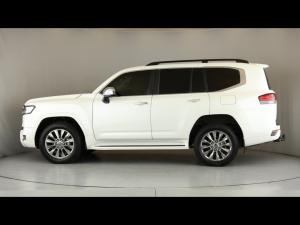 Toyota Land Cruiser 300 3.5T ZX - Image 22