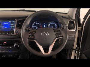 Hyundai Tucson 2.0 Premium - Image 8