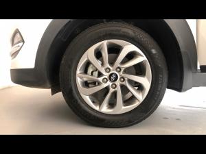 Hyundai Tucson 2.0 Premium - Image 18