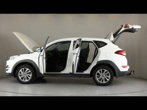 Hyundai Tucson 2.0 Premium - Image 26