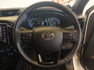 Toyota Hilux 2.8GD-6 double cab 4x4 Legend RS auto - Image 8