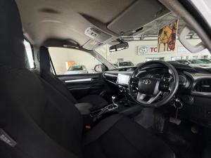 Toyota Hilux 2.8GD-6 single cab Raider auto - Image 6