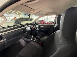 Toyota Hilux 2.8GD-6 single cab Raider auto - Image 7