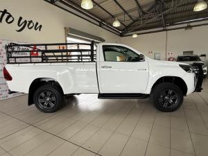 Toyota Hilux 2.8GD-6 single cab Raider auto - Image 3