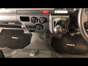 Toyota Hiace 2.5D-4D Ses-fikile 16-seater - Image 13