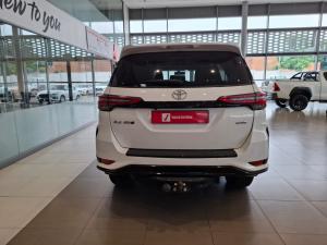 Toyota Fortuner 2.4GD-6 4X4 automatic - Image 4