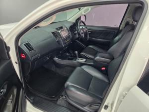 Toyota Fortuner 3.0D-4D Raised Body automatic - Image 7