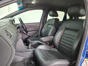 Volkswagen Polo Vivo hatch 1.0TSI GT - Image 12