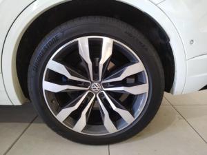 Volkswagen Touareg V6 TDI Executive R-Line - Image 15