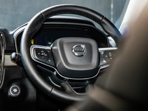 Volvo XC40 B4 Plus Dark - Image 12