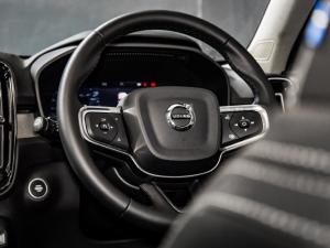 Volvo XC40 B4 Plus Dark - Image 17