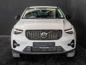 Volvo XC40 B4 Plus Dark - Image 4