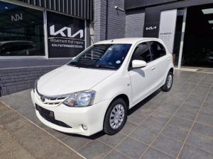 Toyota Etios hatch 1.5 Sprint - Image 3