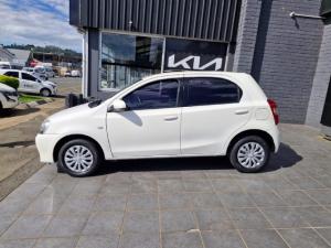 Toyota Etios hatch 1.5 Sprint - Image 5