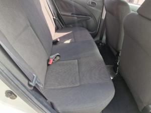 Toyota Etios hatch 1.5 Sprint - Image 7