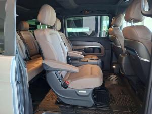 Mercedes-Benz V-Class V300d Exclusive - Image 18