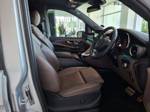Mercedes-Benz V-Class V300d Exclusive - Image 9