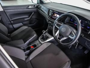 Volkswagen Polo hatch 1.0TSI Life manual - Image 14