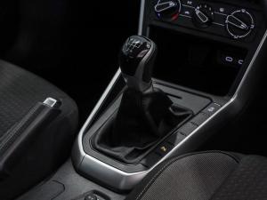 Volkswagen Polo hatch 1.0TSI Life manual - Image 18