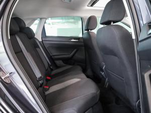 Volkswagen Polo hatch 1.0TSI Life auto - Image 8