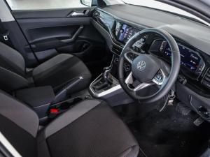 Volkswagen Polo hatch 1.0TSI Life auto - Image 11