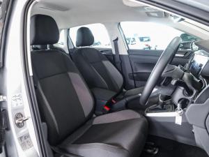 Volkswagen Polo hatch 1.0TSI Life auto - Image 13