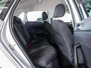 Volkswagen Polo hatch 1.0TSI Life auto - Image 14