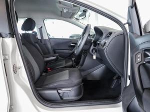 Volkswagen Polo Vivo hatch 1.4 Life - Image 8
