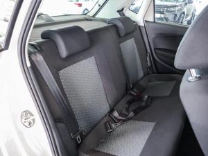 Volkswagen Polo Vivo hatch 1.4 Life - Image 18