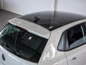 Volkswagen Polo Vivo hatch 1.4 Life - Image 21