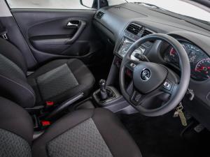 Volkswagen Polo Vivo hatch 1.4 Life - Image 9