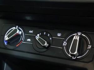 Volkswagen Polo hatch 1.0TSI Life manual - Image 19