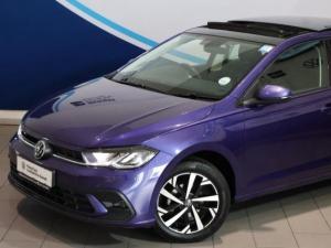 Volkswagen Polo hatch 1.0TSI Life manual - Image 5