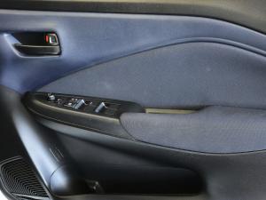 Toyota Starlet 1.5 XS auto - Image 23