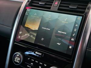 Land Rover Discovery D300 R-Dynamic HSE - Image 22
