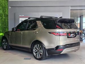 Land Rover Discovery D300 R-Dynamic HSE - Image 3