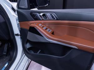 BMW X7 xDrive40d M Sport - Image 18