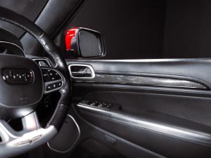 Jeep Grand Cherokee Trackhawk - Image 26